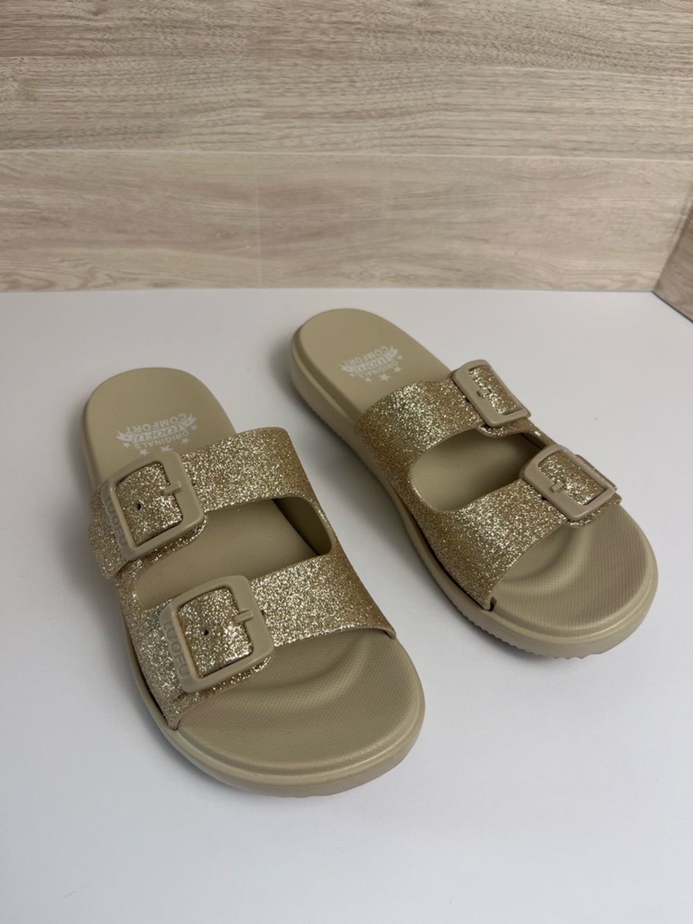 Womans glitter sandals